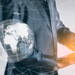 A governança digital e a interoperabilidade estão moldando o futuro dos Registros Públicos no Brasil, garantindo eficiência e segurança, destaca Kelsem Ricardo Rios Lima.