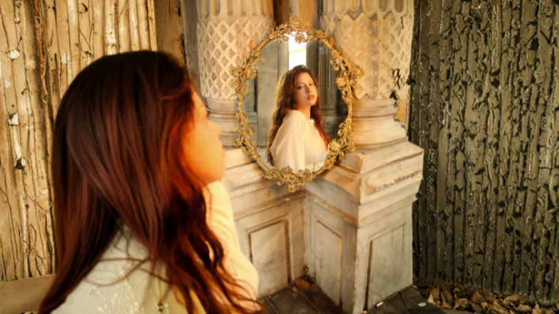 Cristiane Ruon dos Santos destaca como objetos antigos estão valorizando rápido e atraindo novos colecionadores.