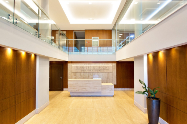 Recuperação judicial apaga as dívidas? Rodrigo Gonçalves Pimentel esclarece o que de fato acontece com os débitos durante o processo.