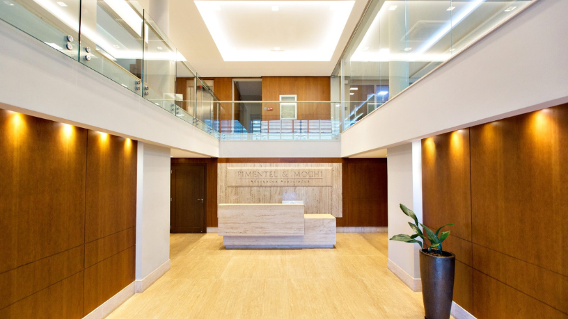 Recuperação judicial apaga as dívidas? Rodrigo Gonçalves Pimentel esclarece o que de fato acontece com os débitos durante o processo.