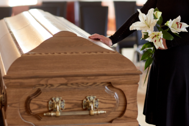 Por que a assistência funeral é um cuidado importante? Saiba agora com Sindnapi - Sindicato Nacional dos Aposentados, Pensionistas e Idosos.